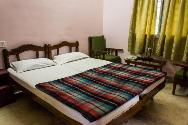 Dhanyasree Inn